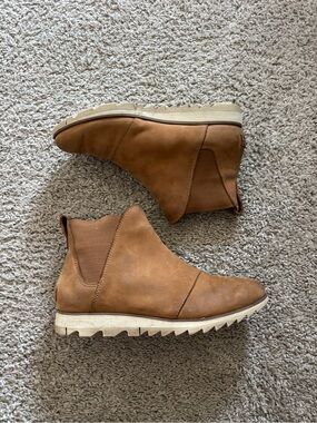 Sorel Harlow Chelsea Boot Waterproof Leather Womens size 7